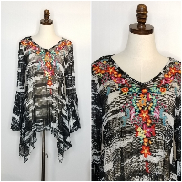 Dor Dor Couture Black Embroidered Bell Sleeve Uneven Hem Mesh Cover Up Top, M - Picture 1 of 12